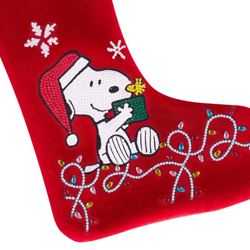 christmas stocking snoopy s gift diamond art painting 46246537593025